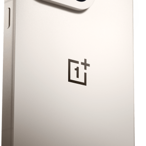 OnePlus 15 de espaldas en color Sand Storm, render oficial sobre fondo limpio