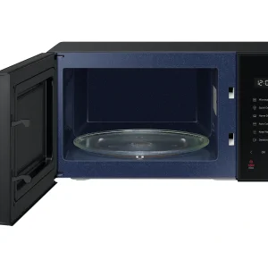 Microondas Samsung MS23T5018A en negro con la puerta abierta