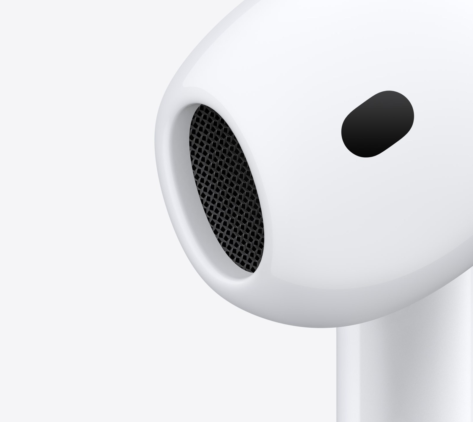 Primer plano de un auricular AirPods 5 visto en ángulo